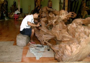 dot_indonesia_iii_bali_kemenuh_village_wood_carving_3